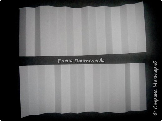 Идею создания такой ветряной мельницы я нашел в Интернете, но решил упростить задачу с материалами, чтобы они были доступны ученикам на уроках рисования. Фото 11