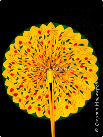 Идею создания такой ветряной мельницы я нашла в Интернете, но решила упростить задачу с материалами, чтобы сделать их доступными для учеников на уроках творчества. Фото 47