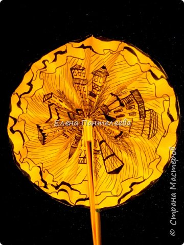 Идею такой ветряной мельницы я нашел в Интернете, но решил упростить материальную задачу, чтобы сделать ее доступной для учеников на уроках рисования. Фото 44