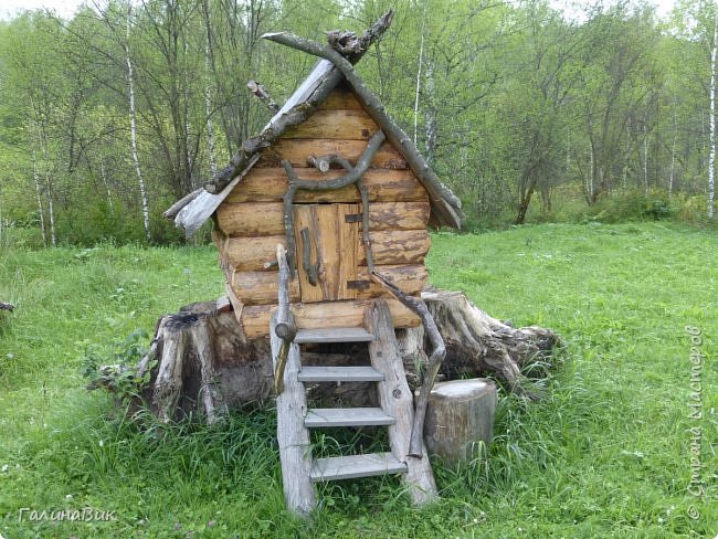 25 июля был организован поход на зообазу. Перед въездом в село Черга есть указатель "Зообаза", которая является и базой отдыха, и мини-зоопарком. Дорога оказалась длиннее, чем я предполагала. фото 34