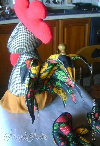 Добро пожаловать, чемпионы! Предлагаю сшить вот такую картину петушка 79