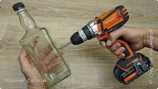 Как просверлить стеклянную бутылку, кафельную плитку или стекло